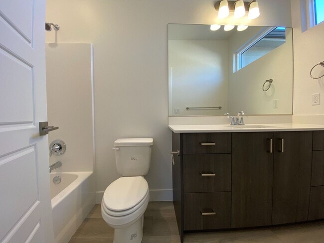Building Photo - Green Springs Home near Golf Course and Sh...