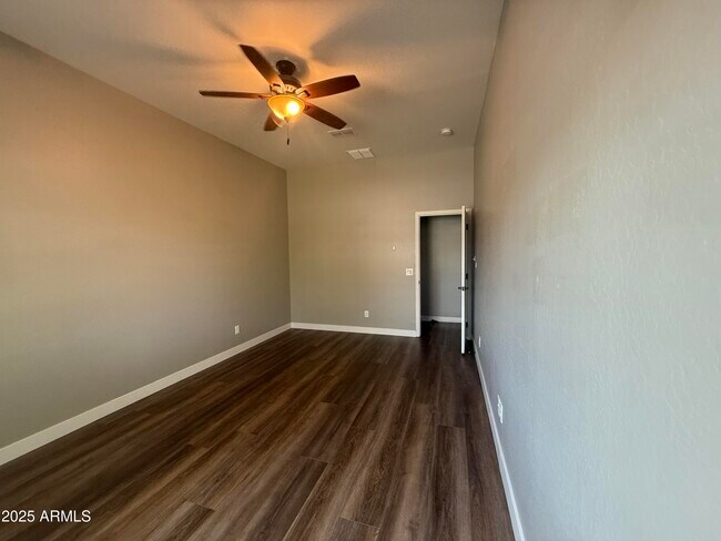 Building Photo - 3123 W Melody Dr