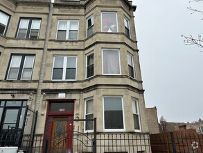 Building Photo - 1106 S Francisco Ave