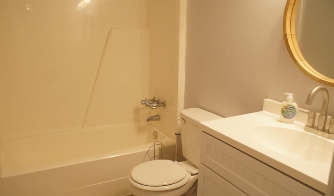 Building Photo - 3957 Kiwanis Loop