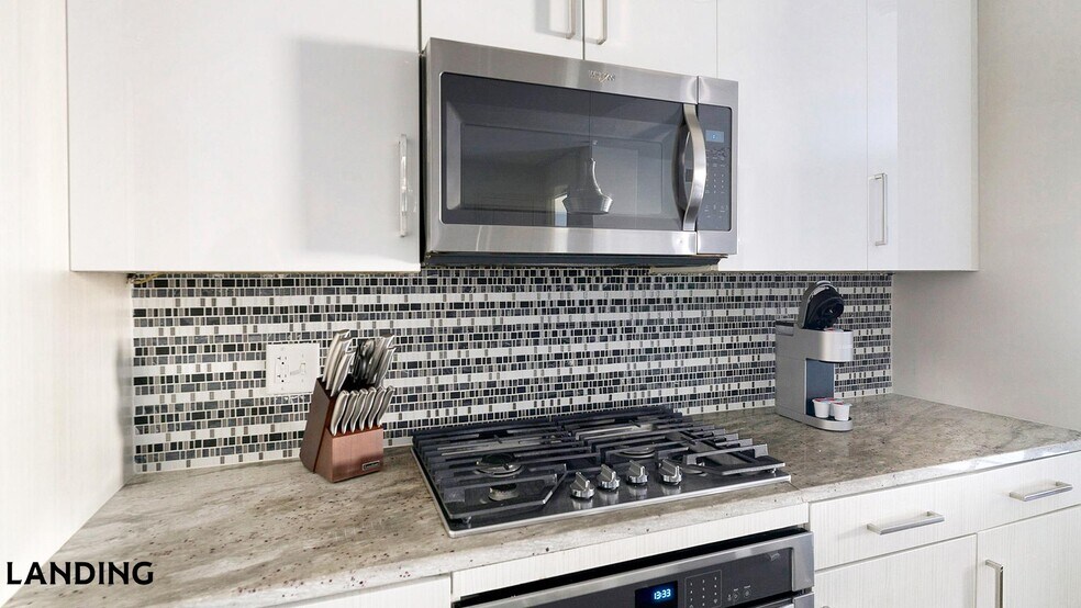 Building Photo - 1414 Wood Hollow Dr