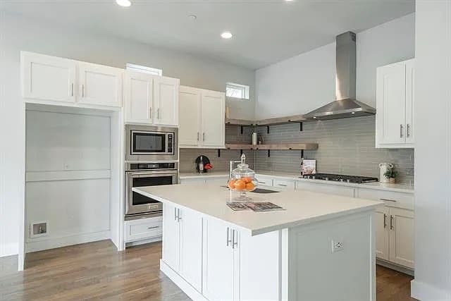 Building Photo - 1292 N Prairie Ave