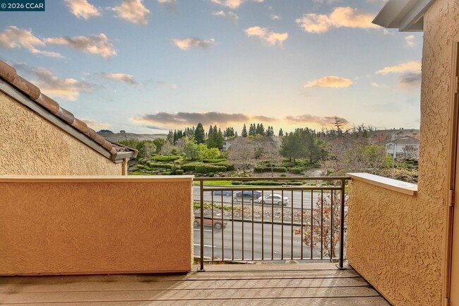 Building Photo - 440 Bollinger Canyon Ln