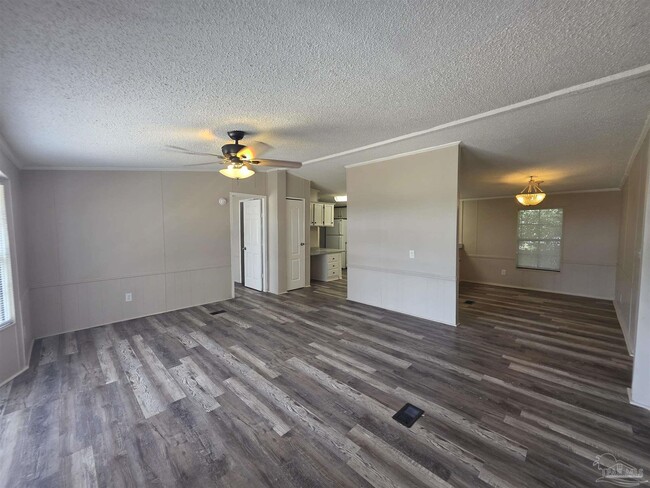 Building Photo - 2821 Hillcrest Ave