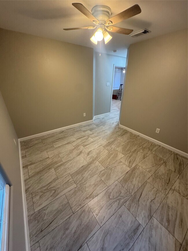 Building Photo - 2410 Jackson