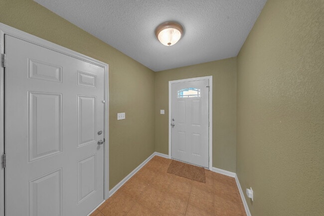 Building Photo - 5098 Branch Point Dr
