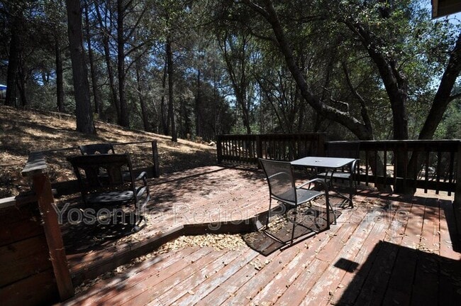 Building Photo - 20415 Pine Mountain Dr