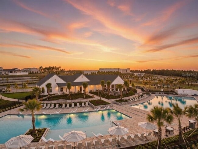 Building Photo - 2104 Axel St