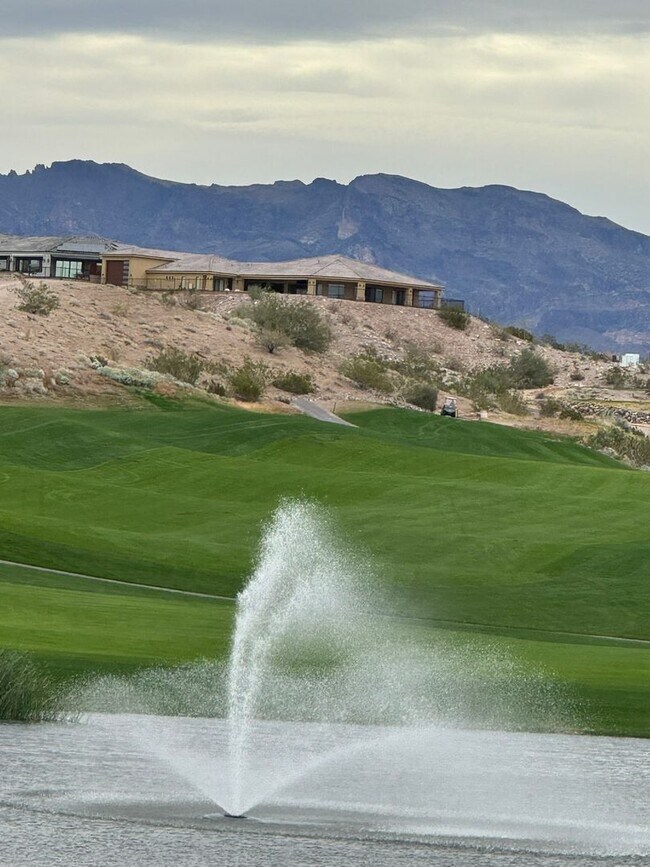 Building Photo - Laughlin Ranch 3 BR 2Ba Public Golf Community with Canyon & Mountain Views