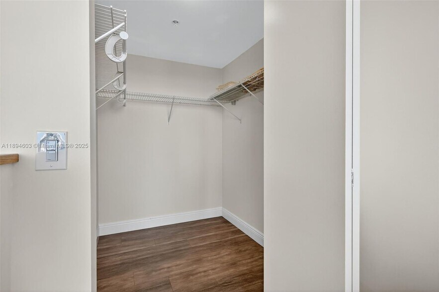 Building Photo - 2021 SW 3rd Ave