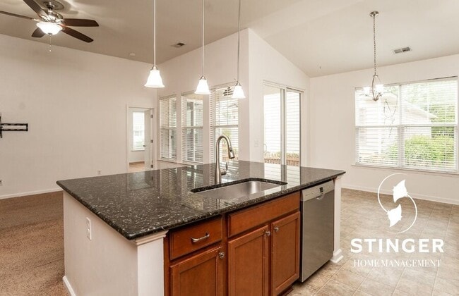 Building Photo - 20 Congaree Way