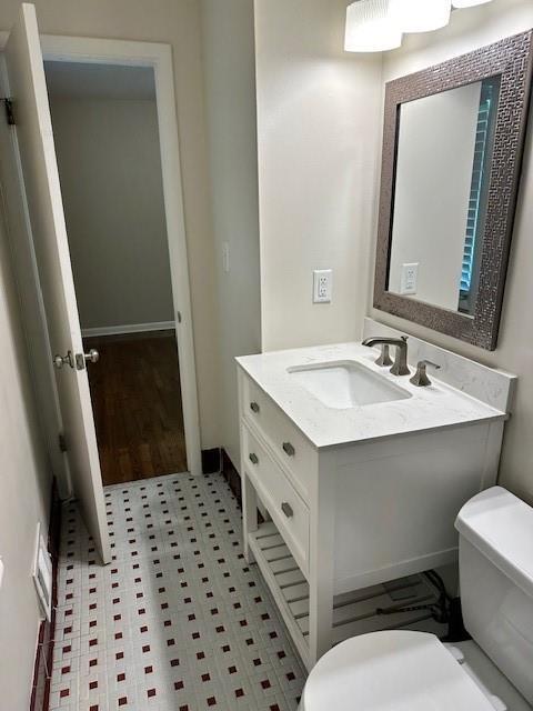 Building Photo - 3211 Howell Dr