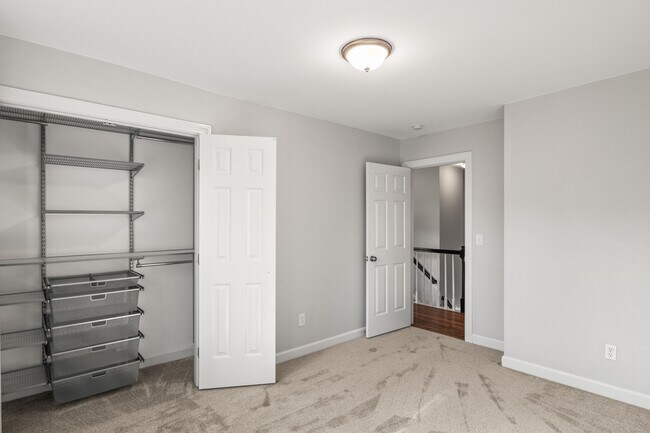 Building Photo - 309 Caraway Ln