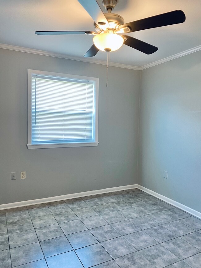 Building Photo - 15135 Montecino Dr
