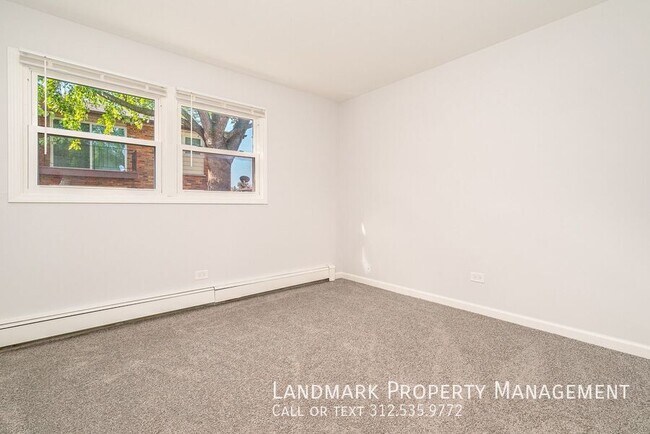 Building Photo - 9825 El Cameno Ln