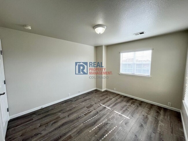 Building Photo - 3601 Vestal Loop