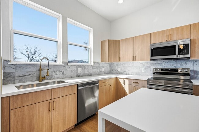 Building Photo - 4209 Allston St