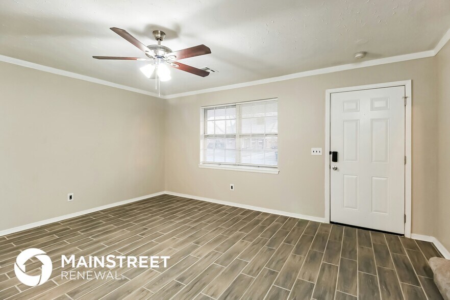 Building Photo - 3025 SW 61st St