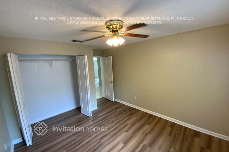 Building Photo - 9296 Lake Serena Dr