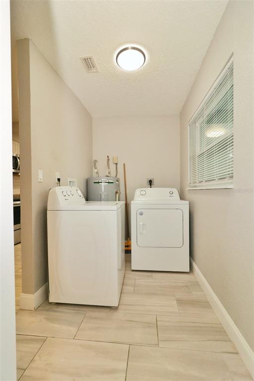 Building Photo - 611 Durango Way