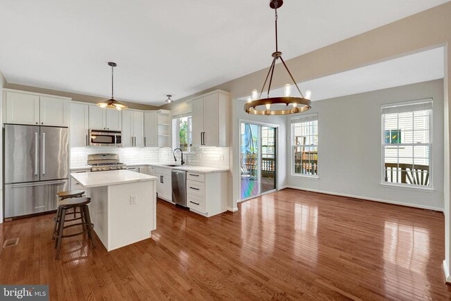 Building Photo - 12913 Wood Cres Cir