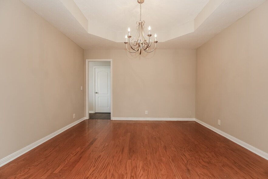 Building Photo - 151 Mary Joe Martin Dr