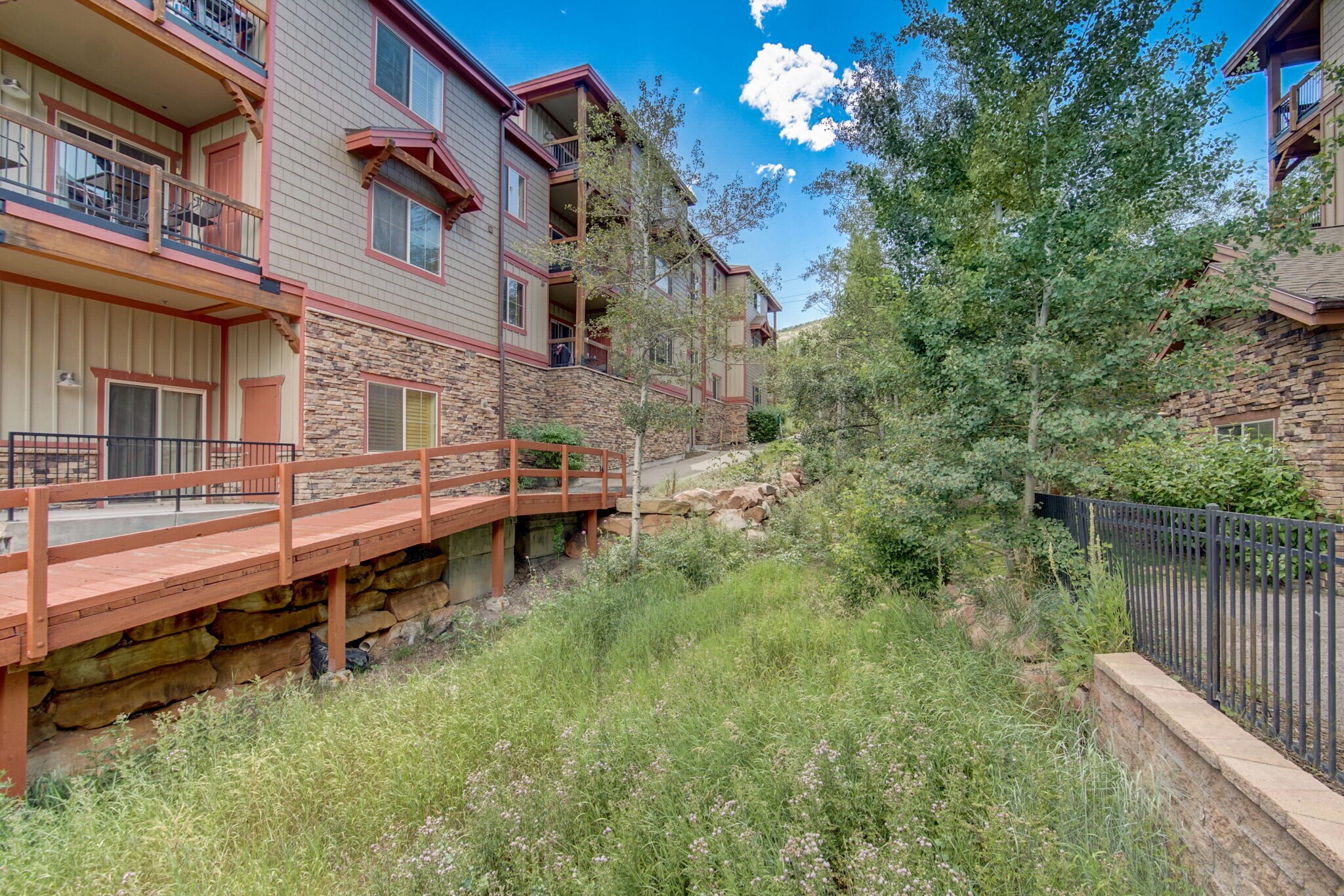 Building Photo - 5519 Lillehammer Ln