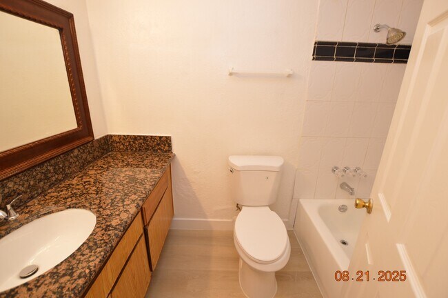 Building Photo - 6751 Sebring St