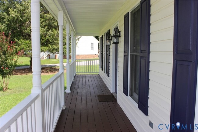 Building Photo - 4019 Shallowood Dr
