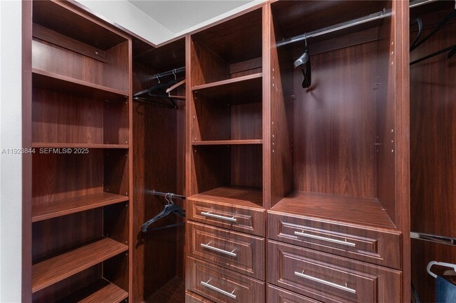 Building Photo - 18101 Collins Ave