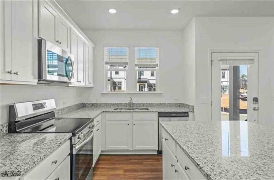 Building Photo - 149 Star Ct