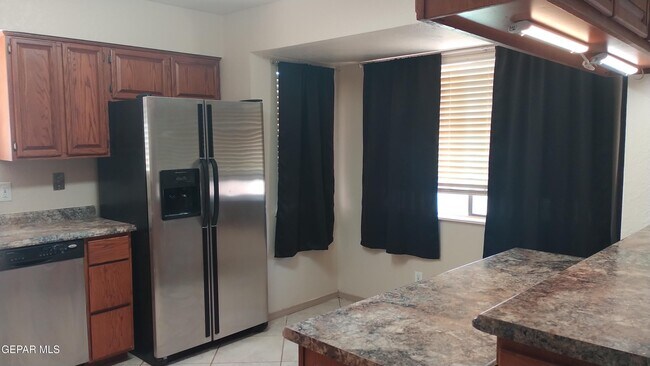Building Photo - 5728 Dalhart Dr