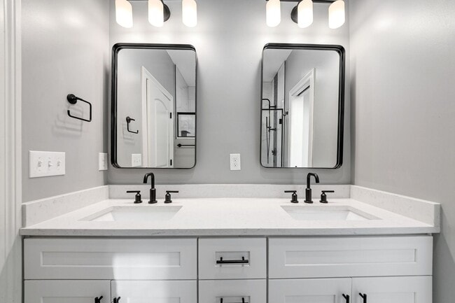 Building Photo - Beautiful new single family home on the Ne...