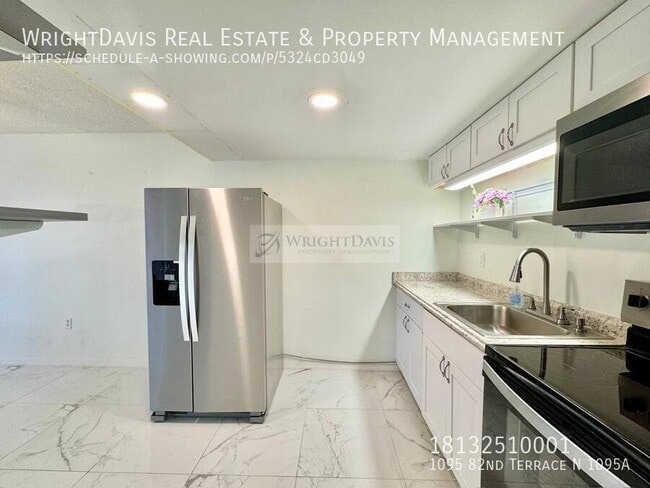Building Photo - 1095 82nd Terrace N