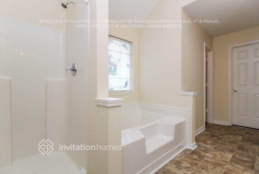 Building Photo - 7145 Pinecone Way