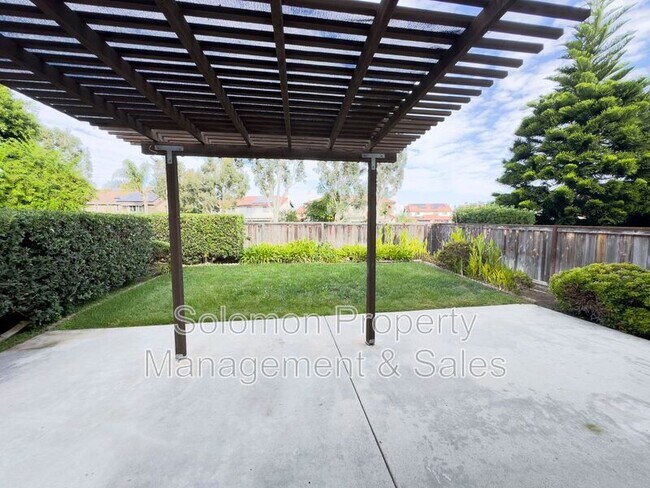 Building Photo - 3516 Landsford Way