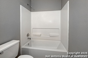 Building Photo - 3515 Alamo Grns