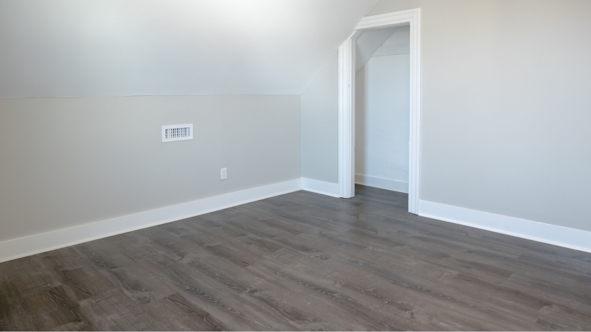 Building Photo - 268 Brown St