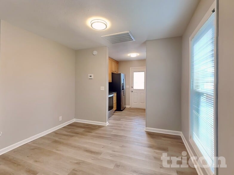 Building Photo - 426 Kinsey Blvd