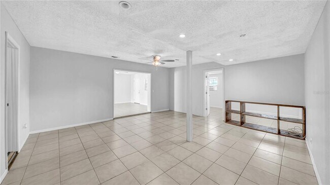 Building Photo - 7515 17th Ln N