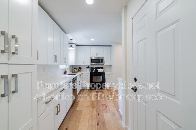 Building Photo - 7521 Eaton St