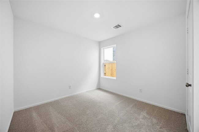 Building Photo - 16842 Spotted Oak Dr