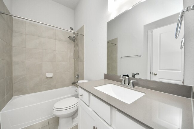 Building Photo - 9019 Emerald Cane Dr