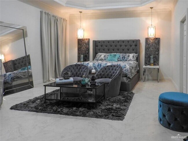 Building Photo - 27 Encantado Cir