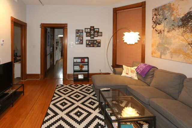 Building Photo - 2661 N Burling St
