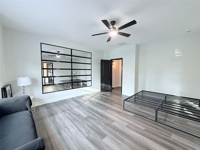 Building Photo - 3076 Quantum Ln