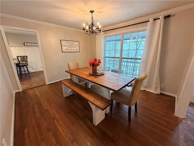 Building Photo - 159 River N Blvd