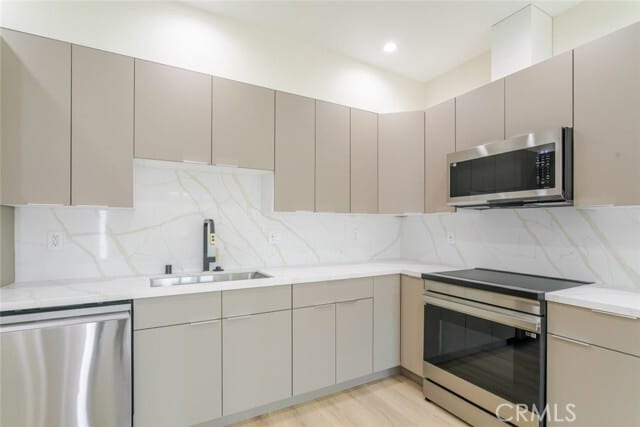 Building Photo - 11120 Emelita St