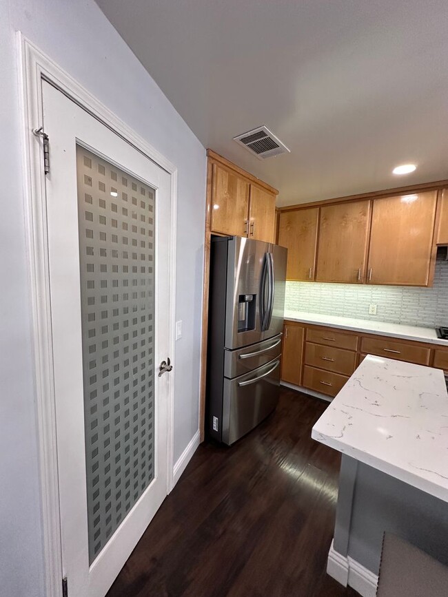Building Photo - 5302 Doble Aguila Way