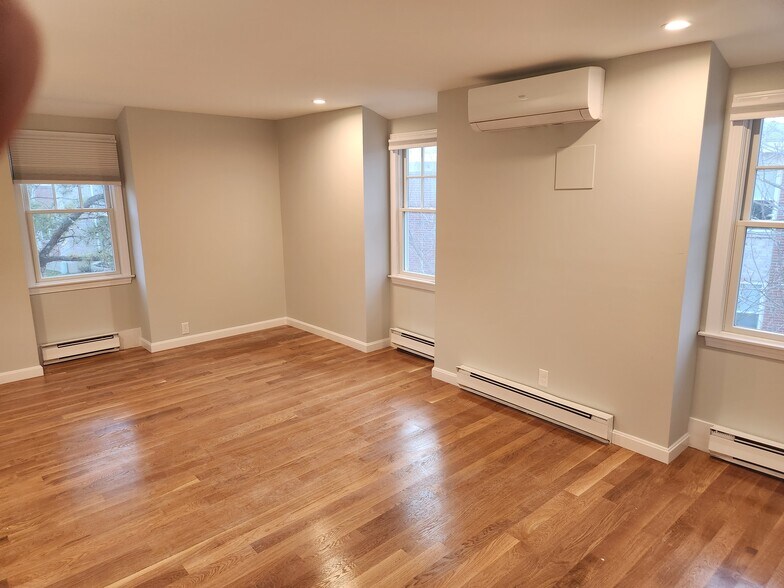 Building Photo - 3 Gannon Ct